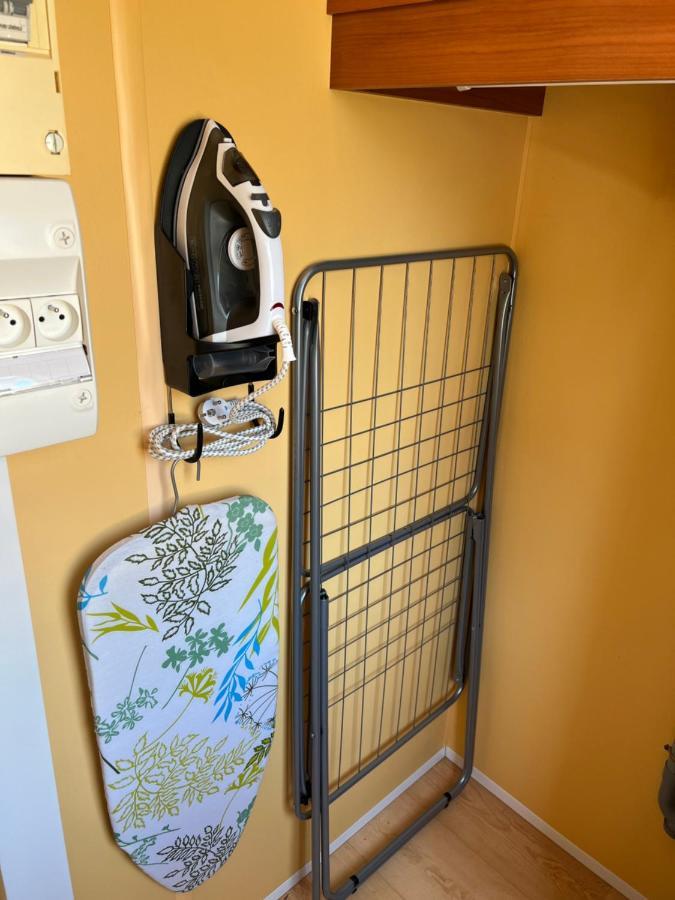 Rocbaron Joli Mobil-Home De Vacances, Ideal Pour Les Familles מראה חיצוני תמונה